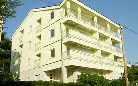 Apartments Petricevic
